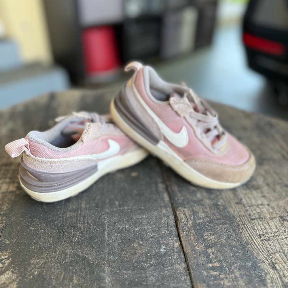 Nike Kids Light Pink and Gray Sneakers